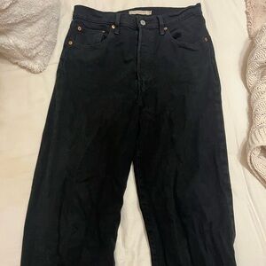Levis black straight leg jeans